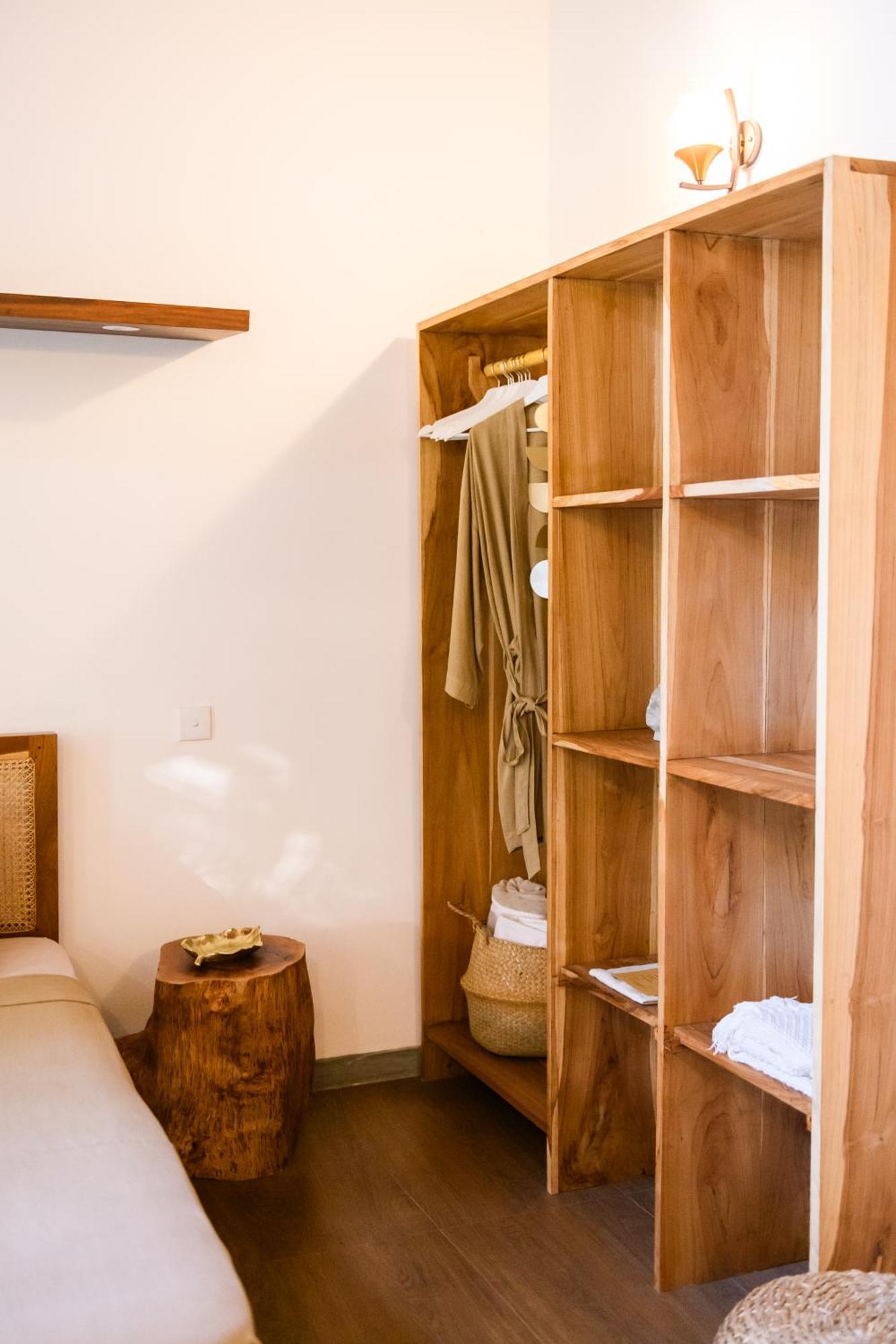 Roots Retreat Hotel Unawatuna Ngoại thất bức ảnh