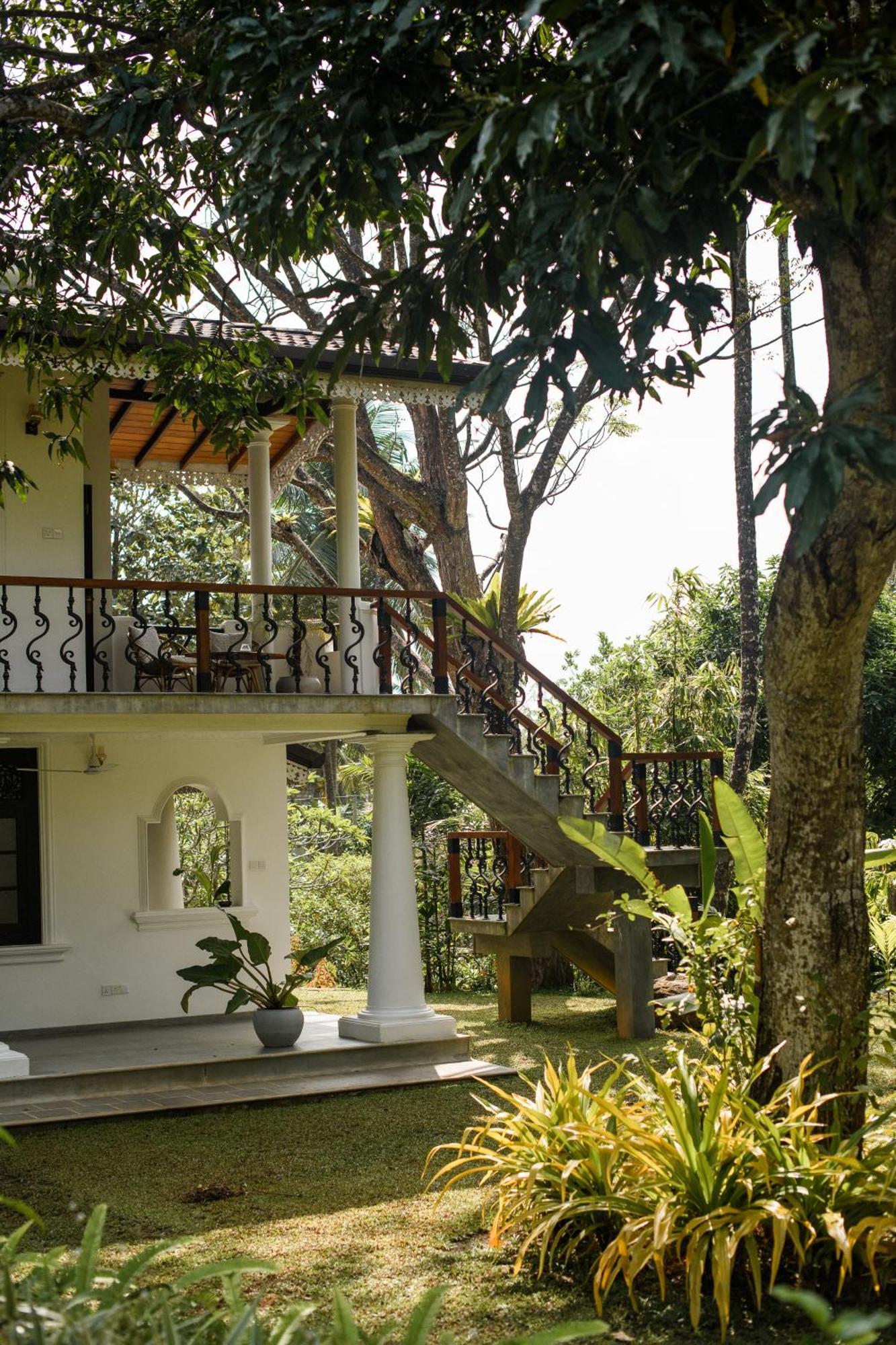 Roots Retreat Hotel Unawatuna Ngoại thất bức ảnh